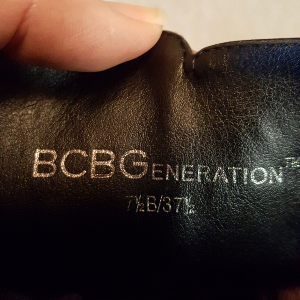 BCBG BOOTS - Picture 7 of 7